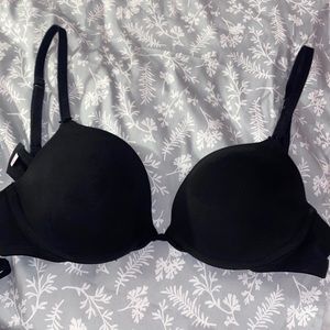 Black Victoria’s Secret Bra size 36C